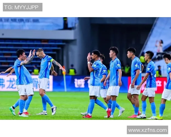 成都蓉城迎战深圳队拜合拉木全力争胜展现球队实力与斗志 成都蓉城迎战深圳队拜合拉木全力争胜展现球队实力与斗志