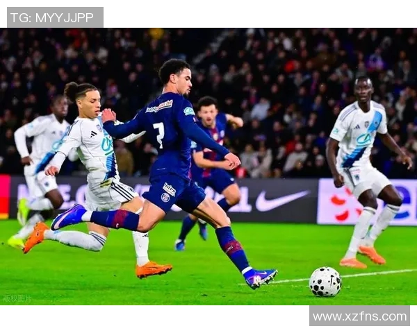 巴黎圣日耳曼官方宣布签下阿根廷国脚托雷斯，球队实力再添强劲火力