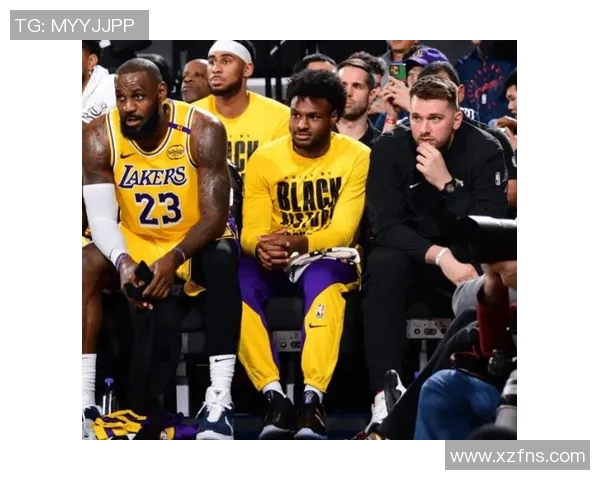 詹姆斯全明星投票突破重围成功升至西部第八引发球迷热议 詹姆斯全明星投票突破重围成功升至西部第八引发球迷热议